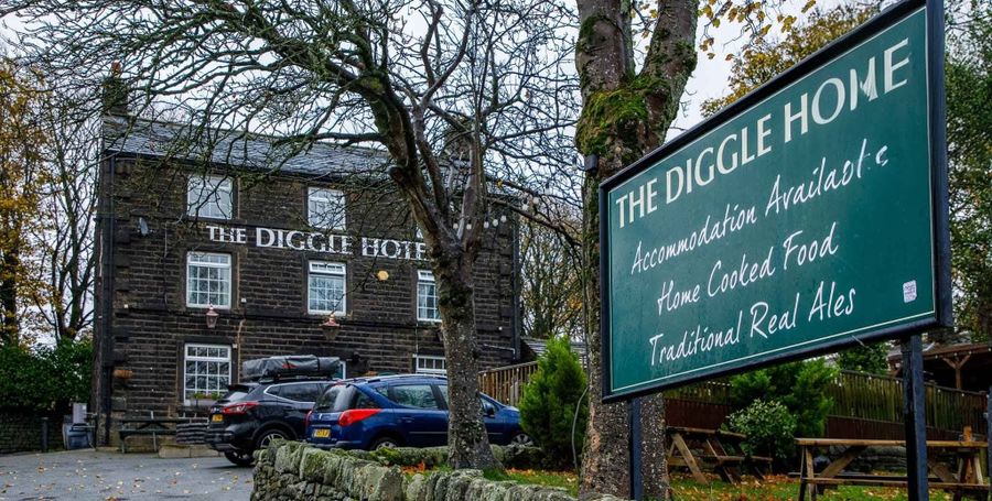 Diggle Hotel