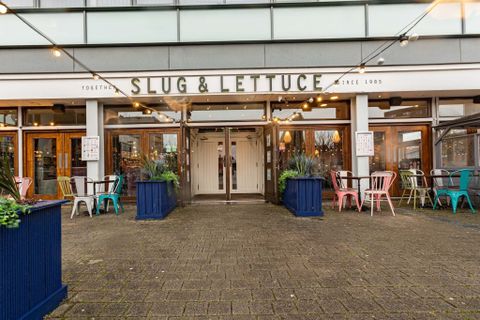 Slug & Lettuce