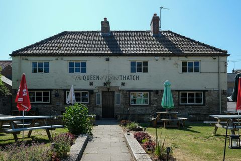Queen O Towd Thatch