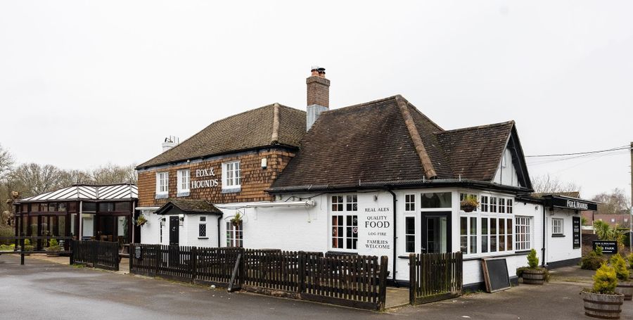 Fox & Hounds