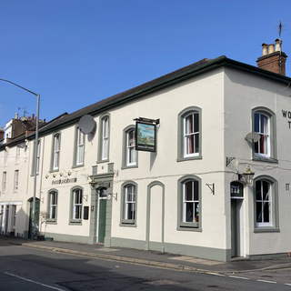 Woodland Tavern