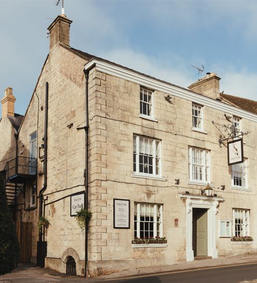 Falcon Hotel