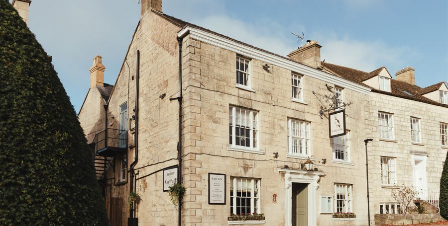 Falcon Hotel