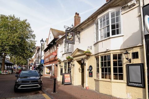 George Hotel