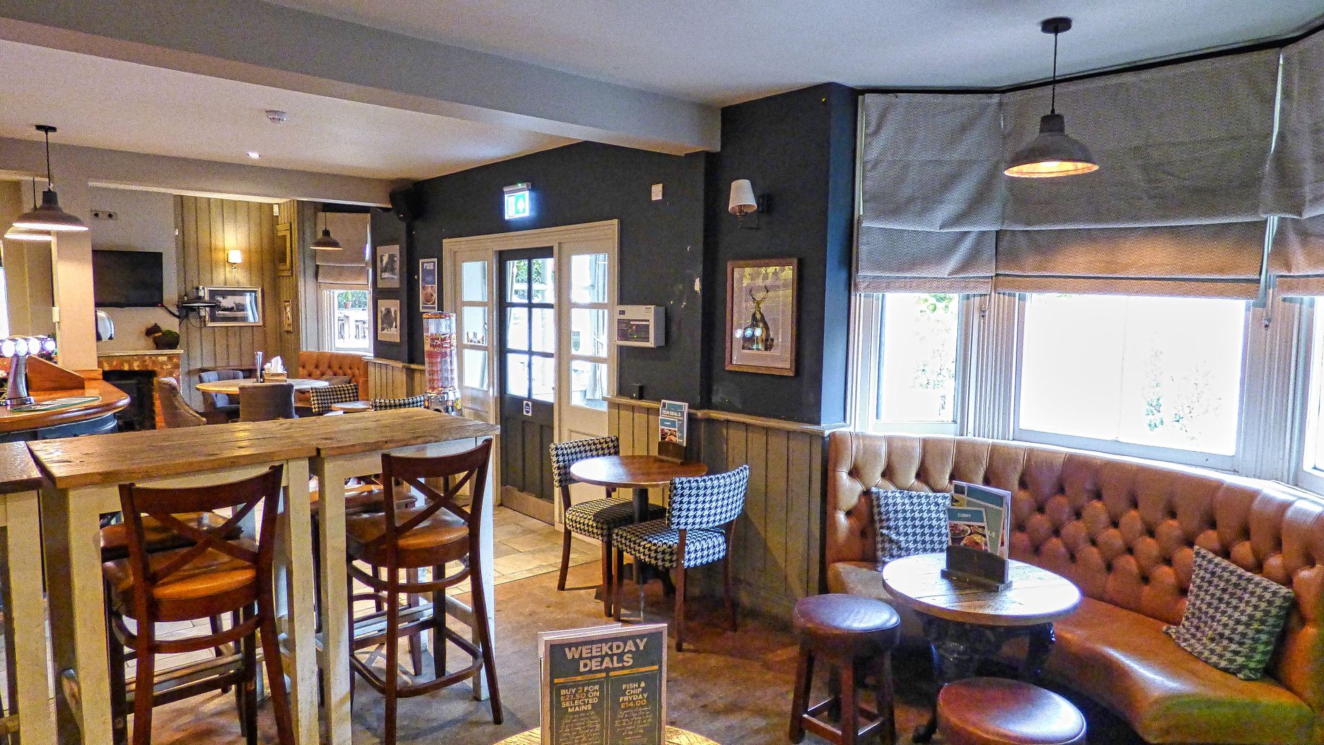 Tweseldown, Fleet, Hampshire, GU52 8DY available for Operator Agreement