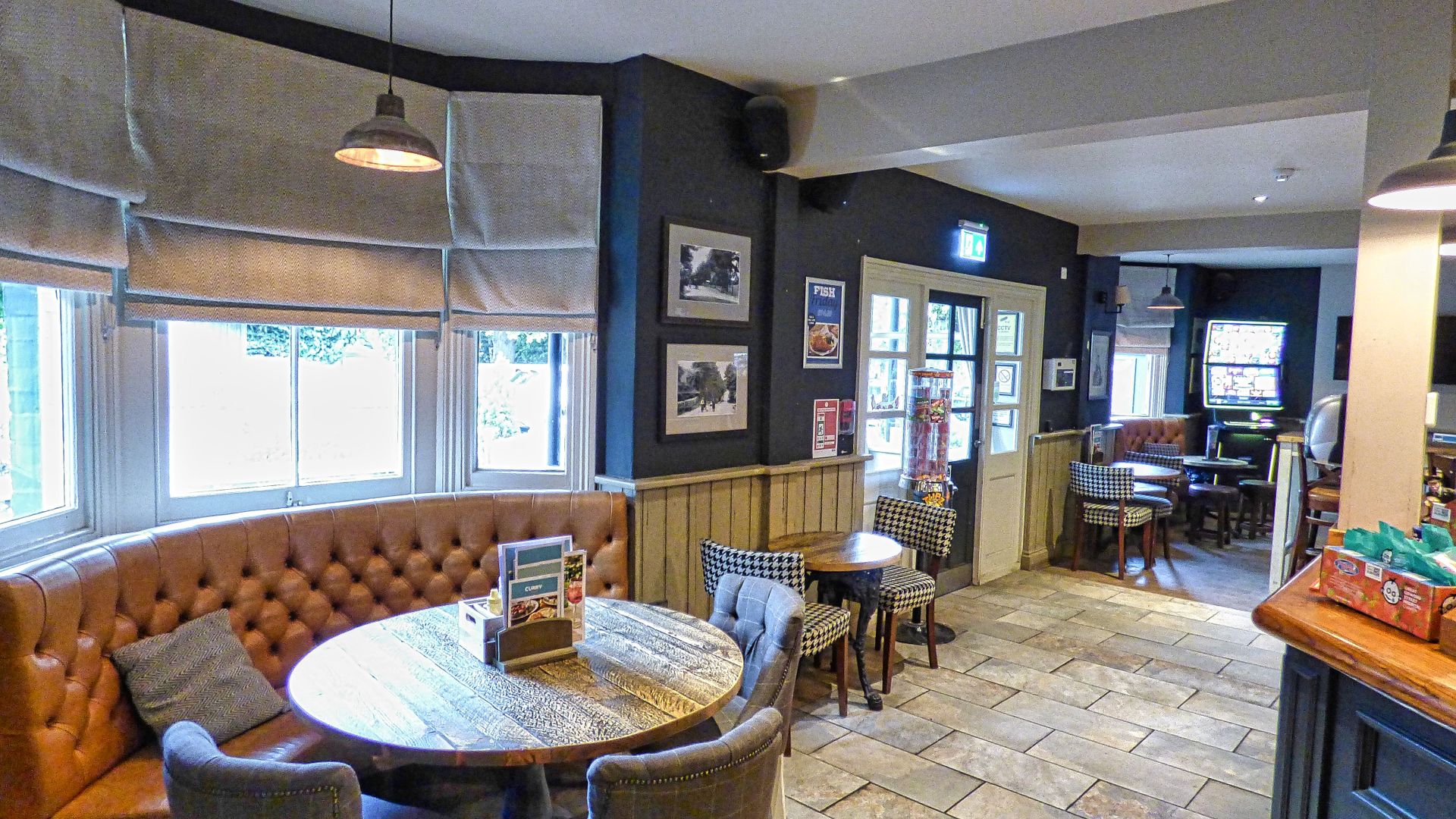 Tweseldown, Fleet, Hampshire, GU52 8DY available for Operator Agreement