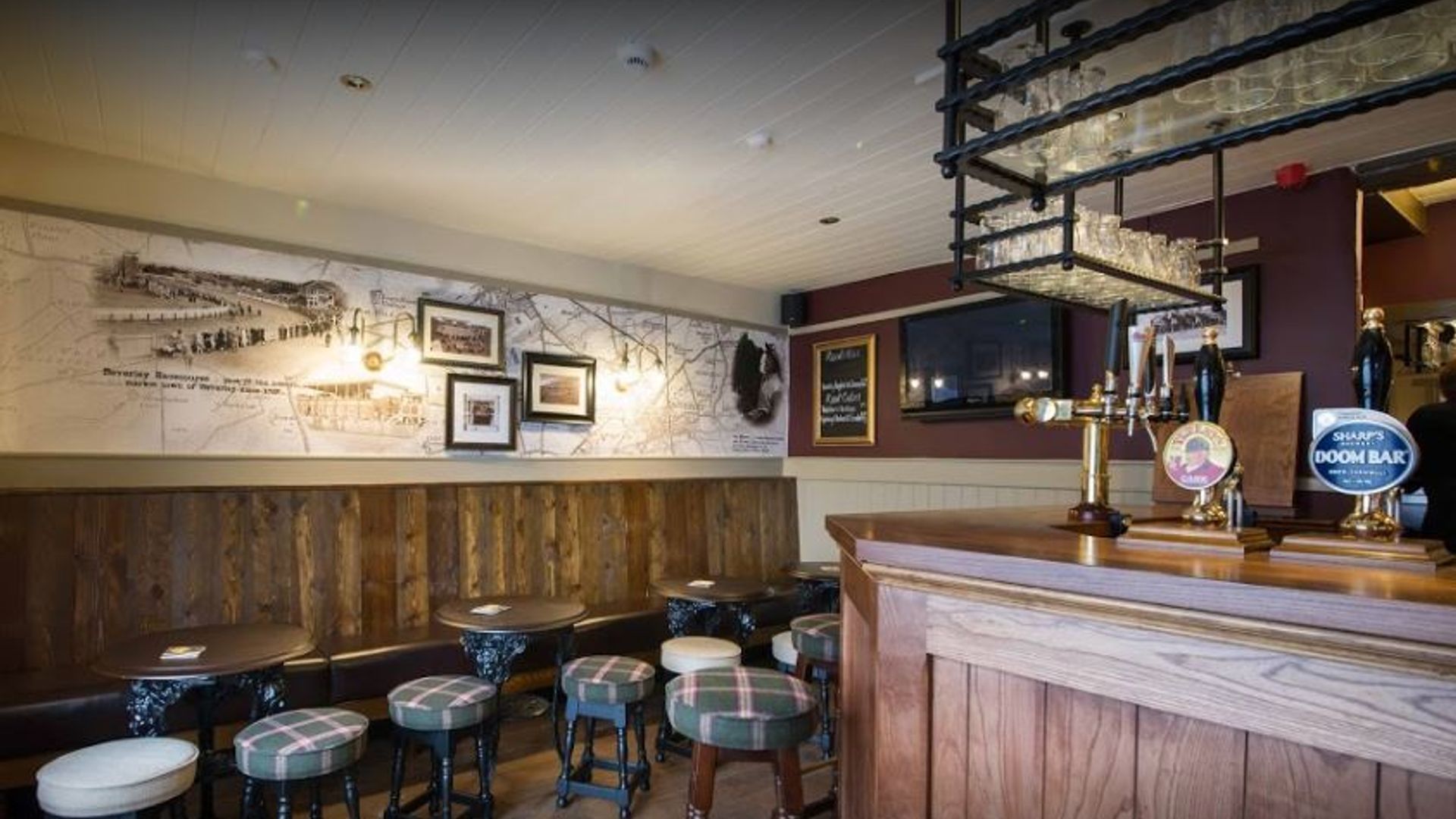 Royal Standard Hotel