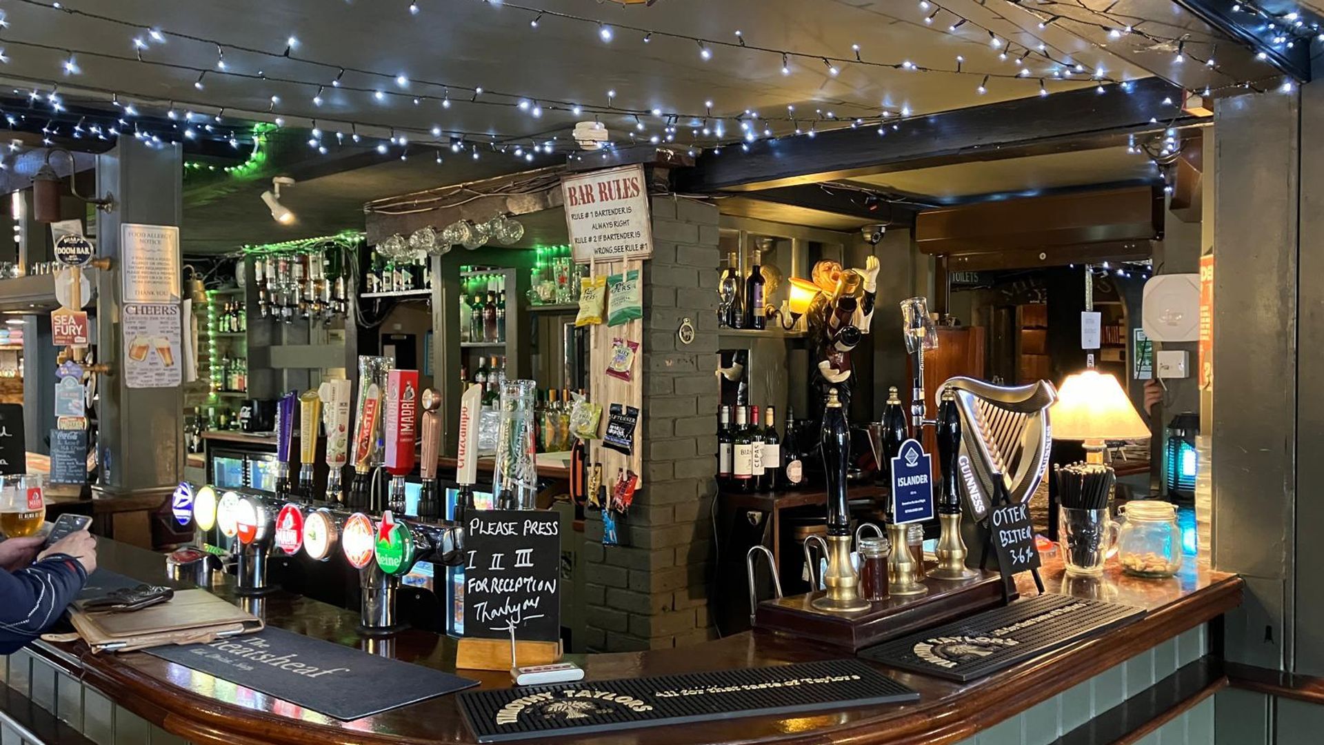Wheatsheaf Hotel
