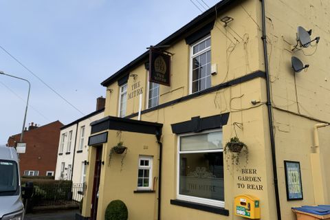 Mitre Hotel