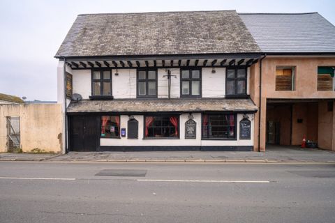 Locomotive Inn