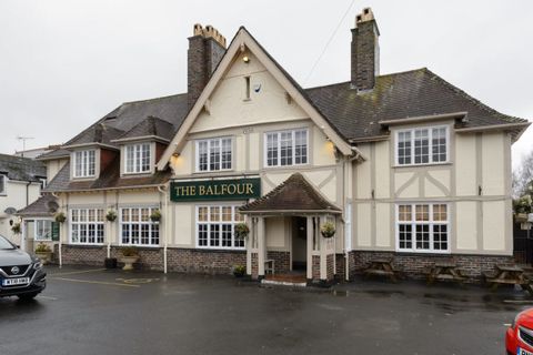Balfour Arms