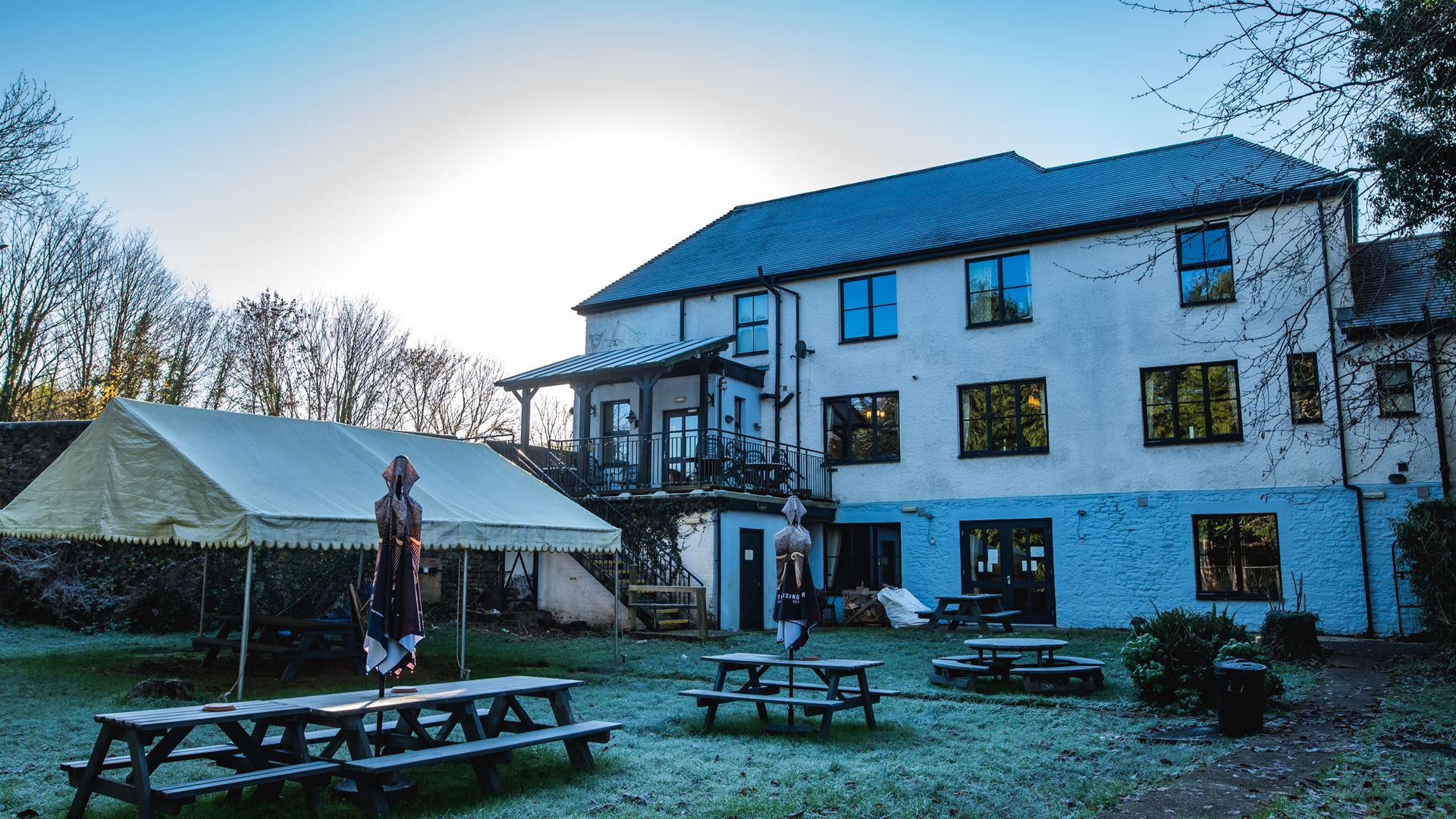 Lamb & Flag Hotel