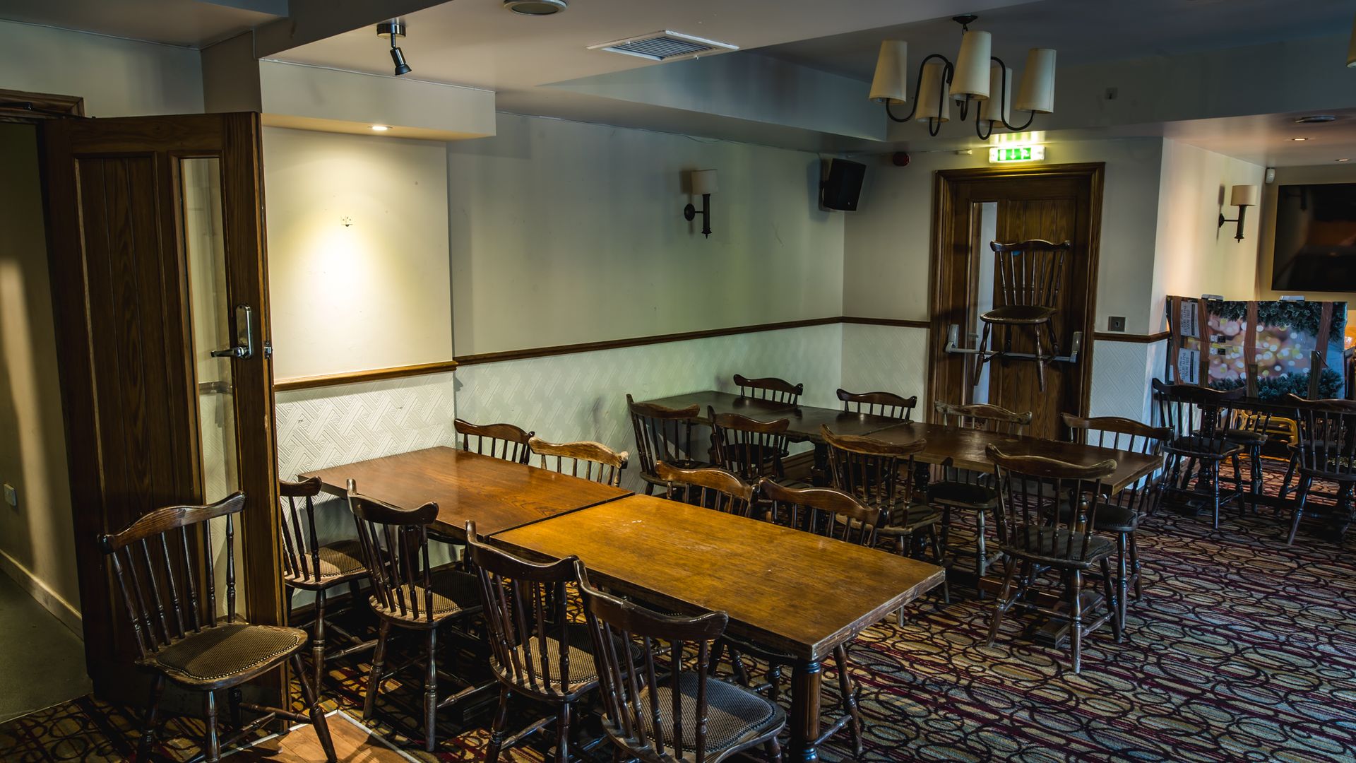 Lamb & Flag Hotel