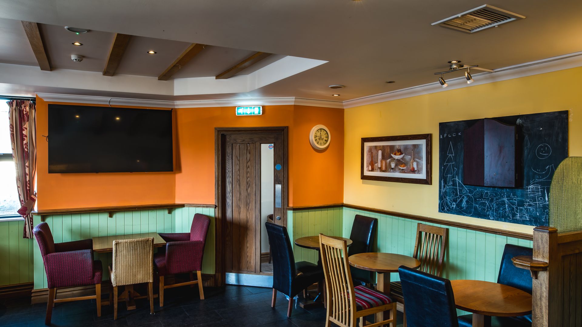 Lamb & Flag Hotel