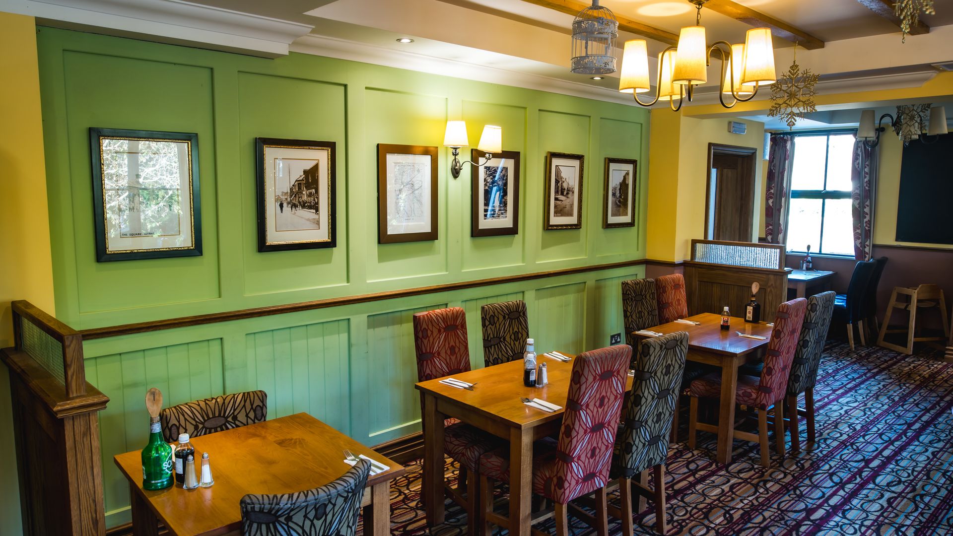 Lamb & Flag Hotel
