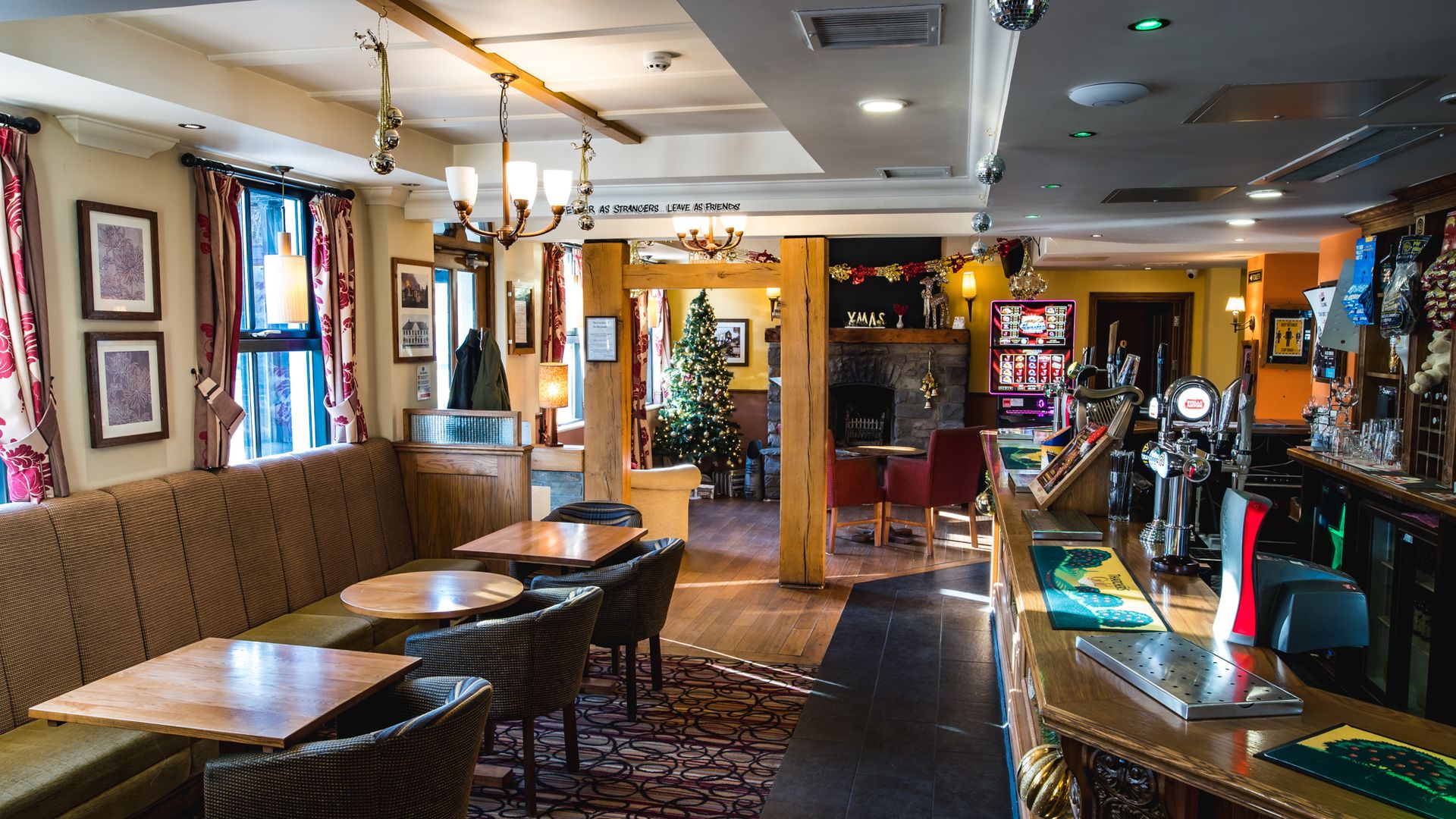 Lamb & Flag Hotel