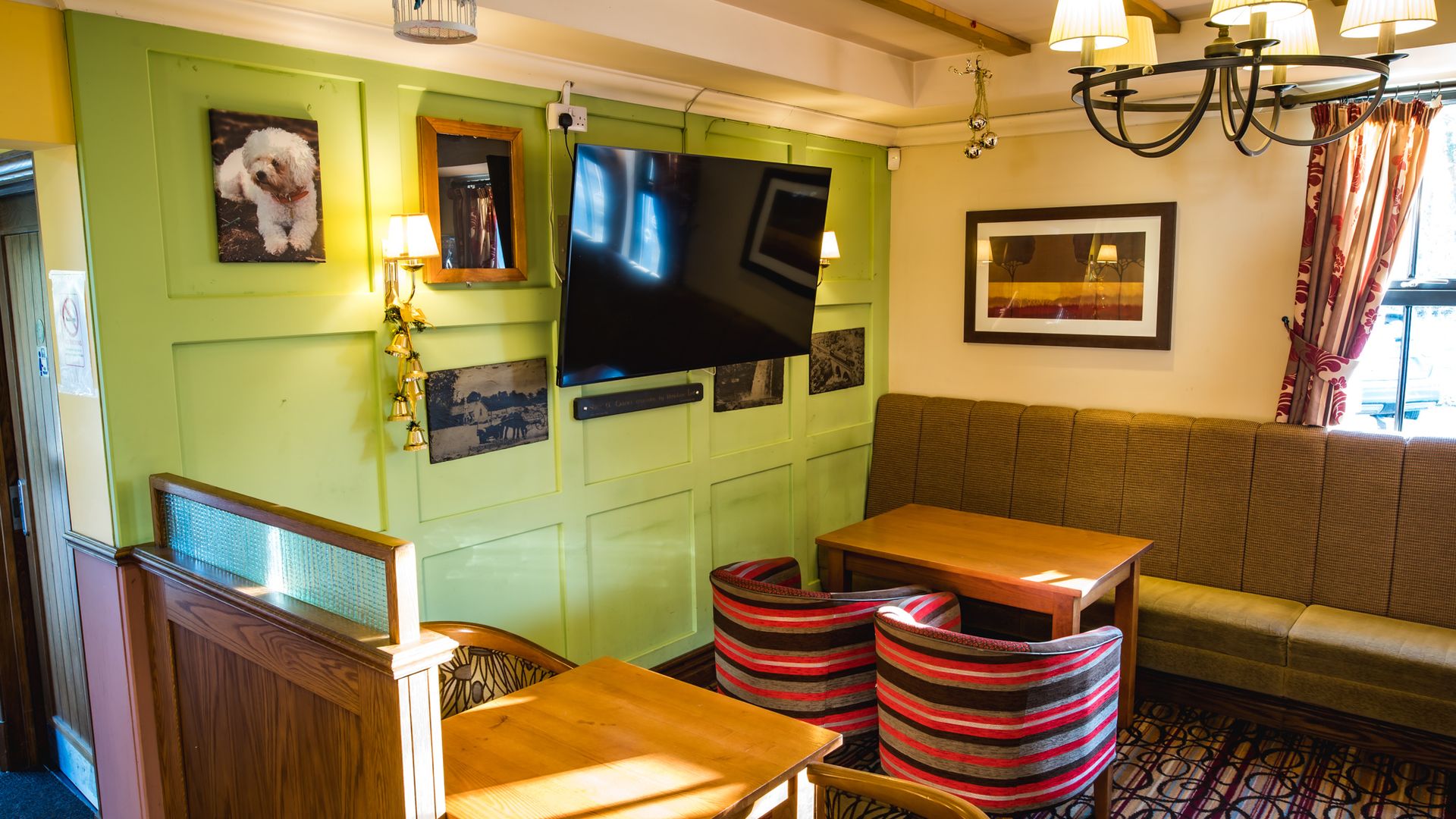 Lamb & Flag Hotel