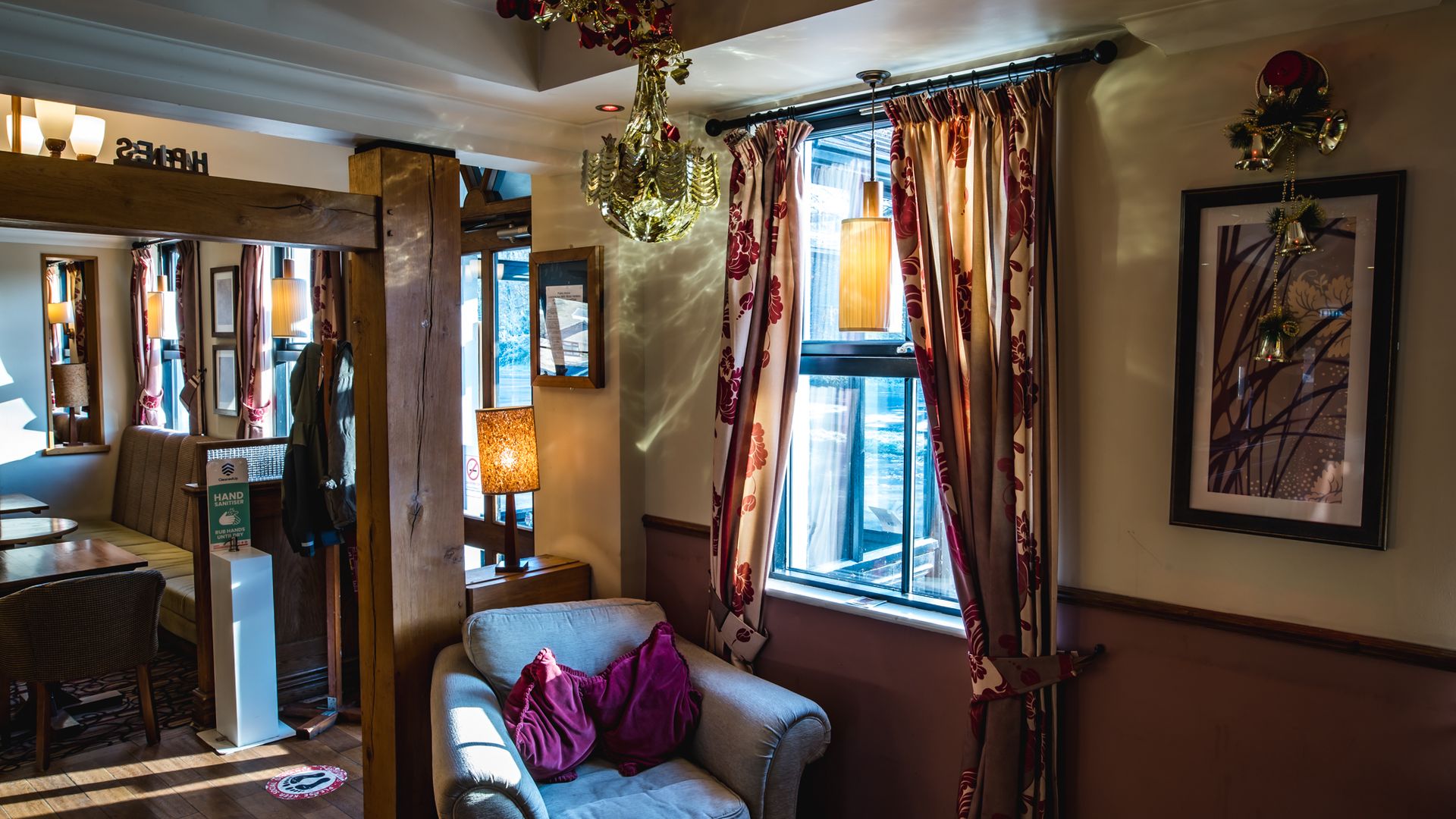 Lamb & Flag Hotel