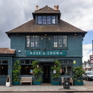 Rose & Crown