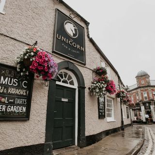 Unicorn Inn