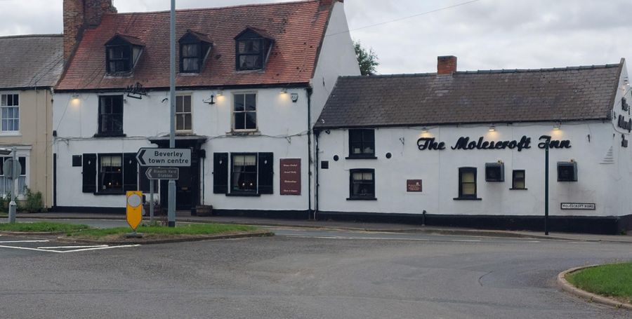 Molescroft Inn
