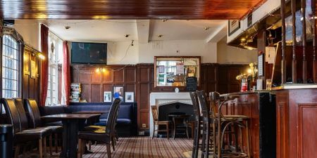Fox & Hounds