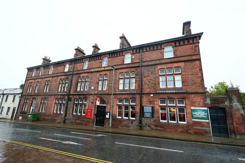 Station Hotel