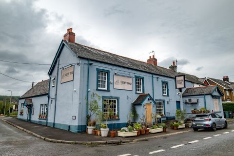 Lower New Inn