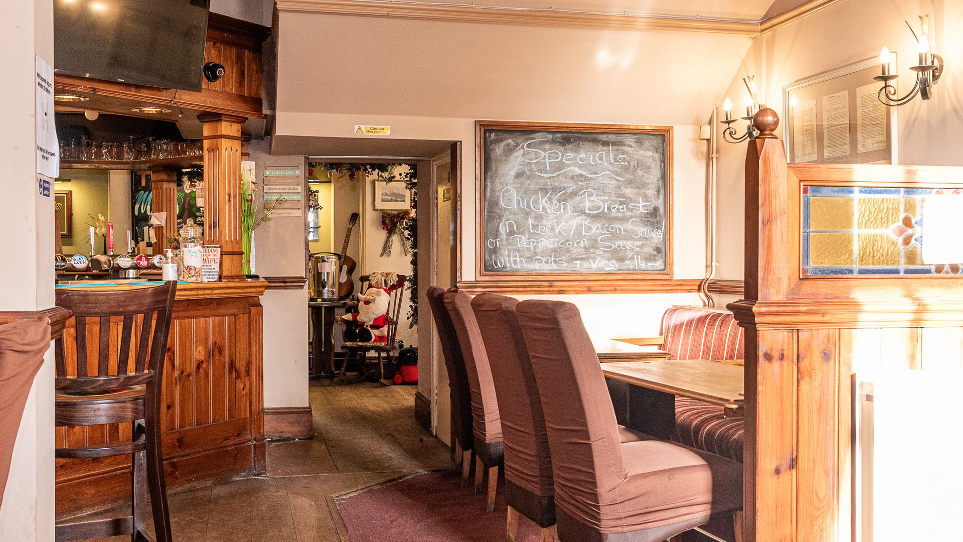 Crown & Sceptre Inn