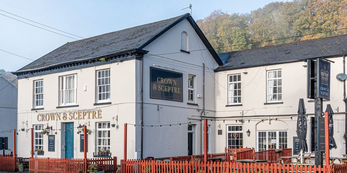 Crown & Sceptre Inn