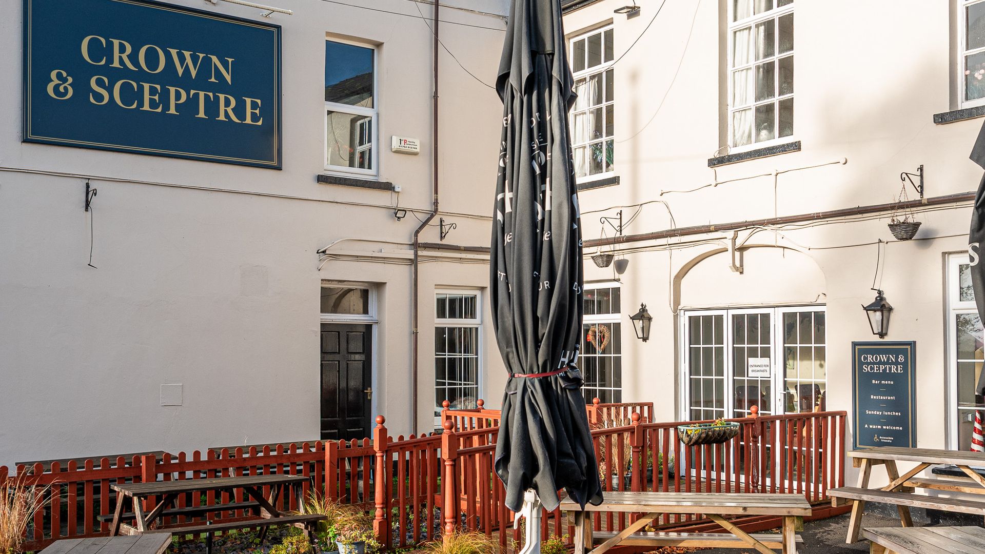 Crown & Sceptre Inn