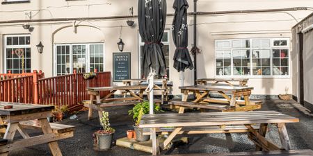 Crown & Sceptre Inn