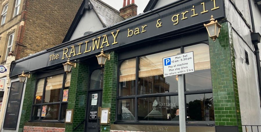 Railway Bar & Grill
