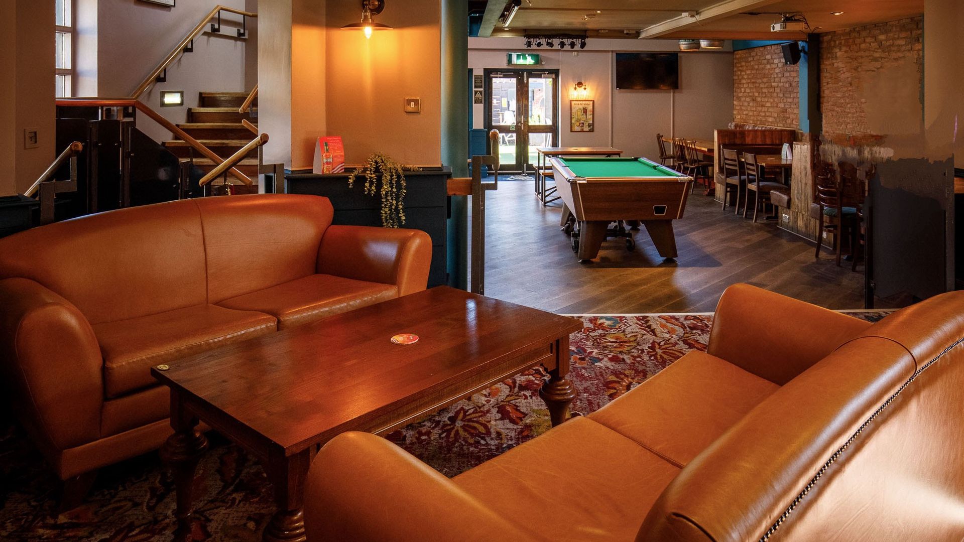 Watchmakers Bar & Grill