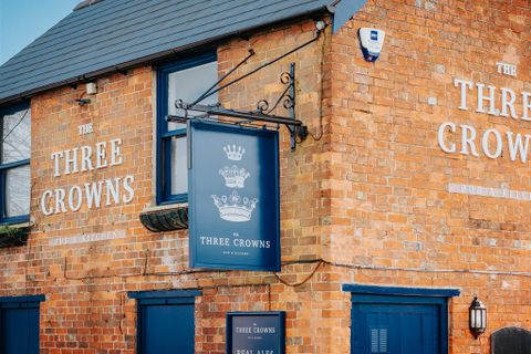 Three Crowns