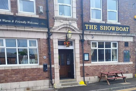 Showboat