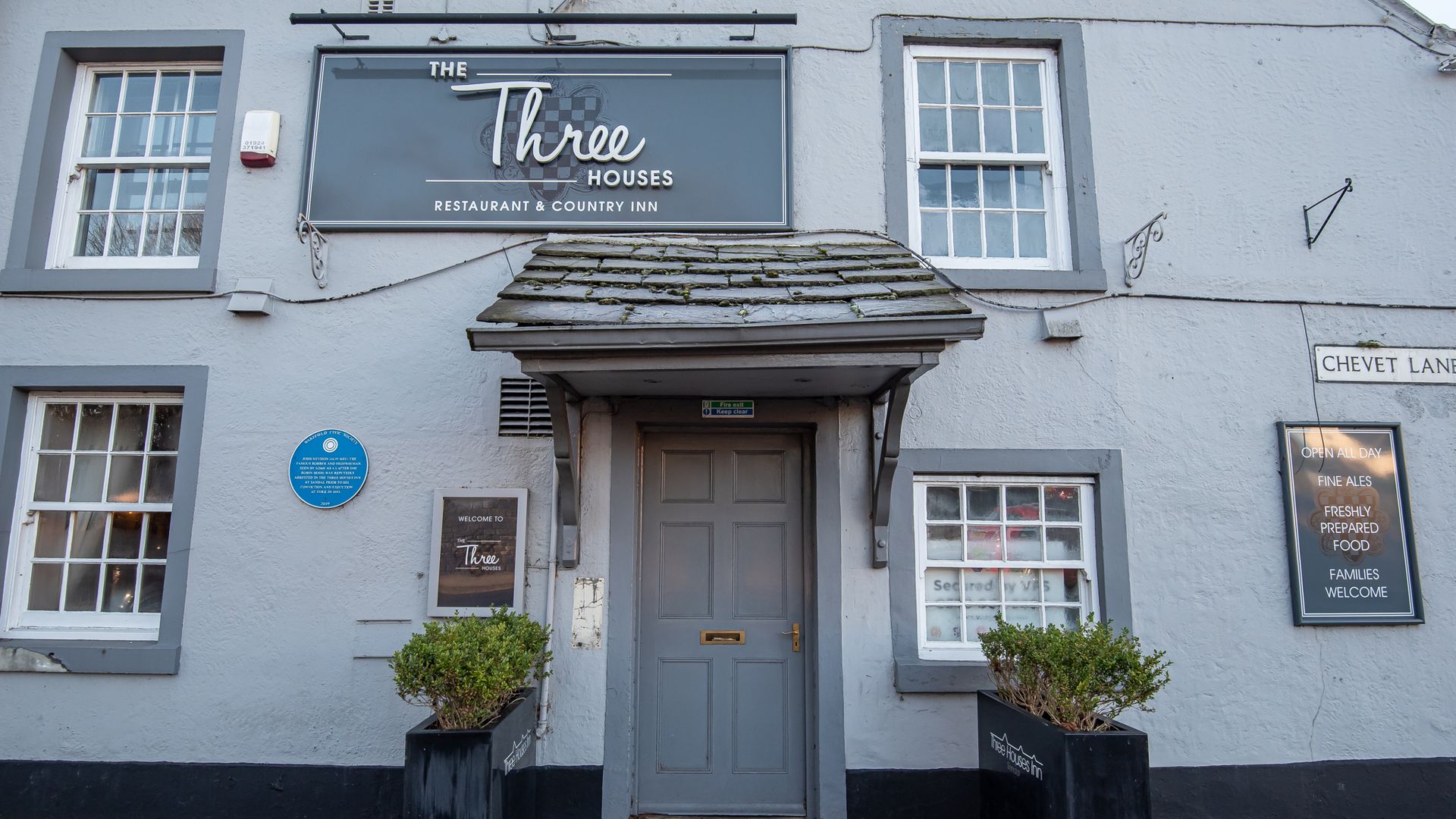 Three Houses Inn