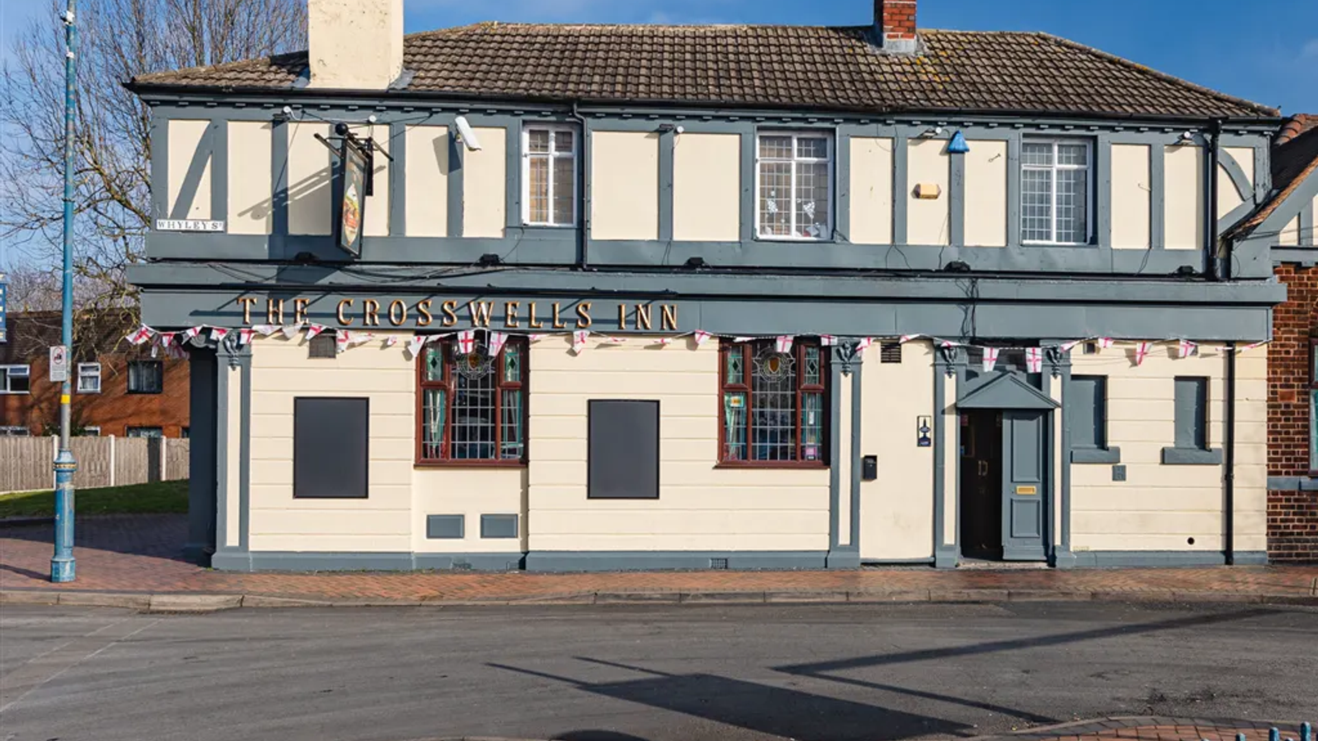 Crosswells