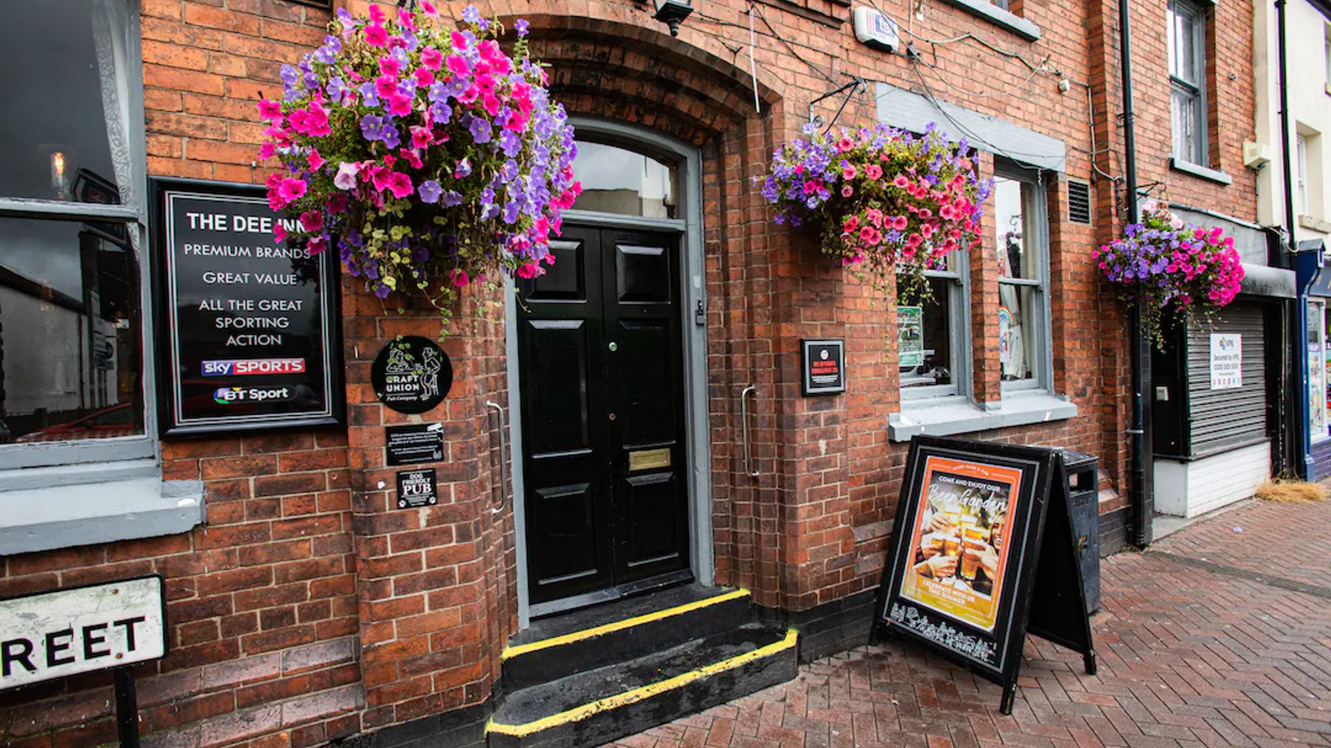 Dee Inn