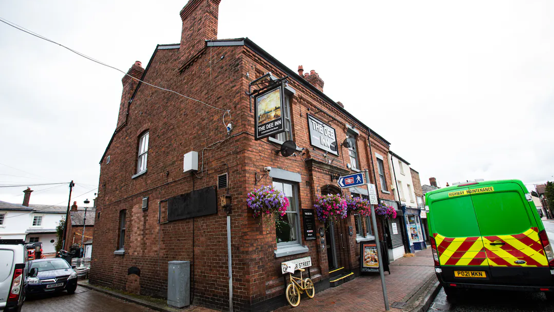Dee Inn