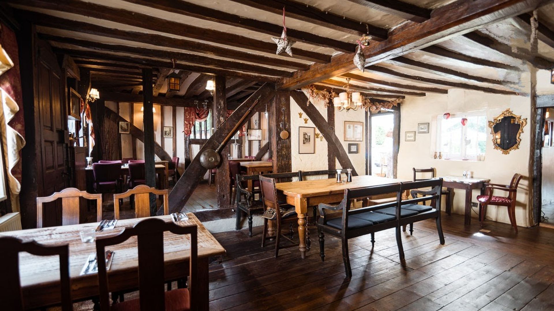 Ye Olde Yew Tree Inn