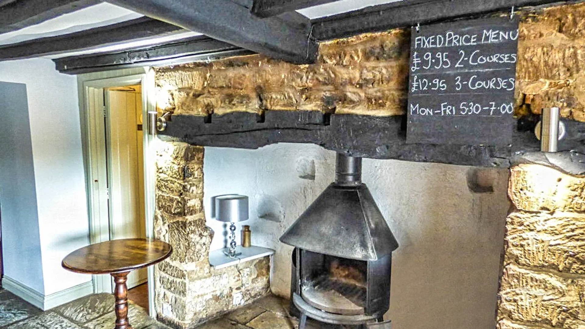 Horse & Groom