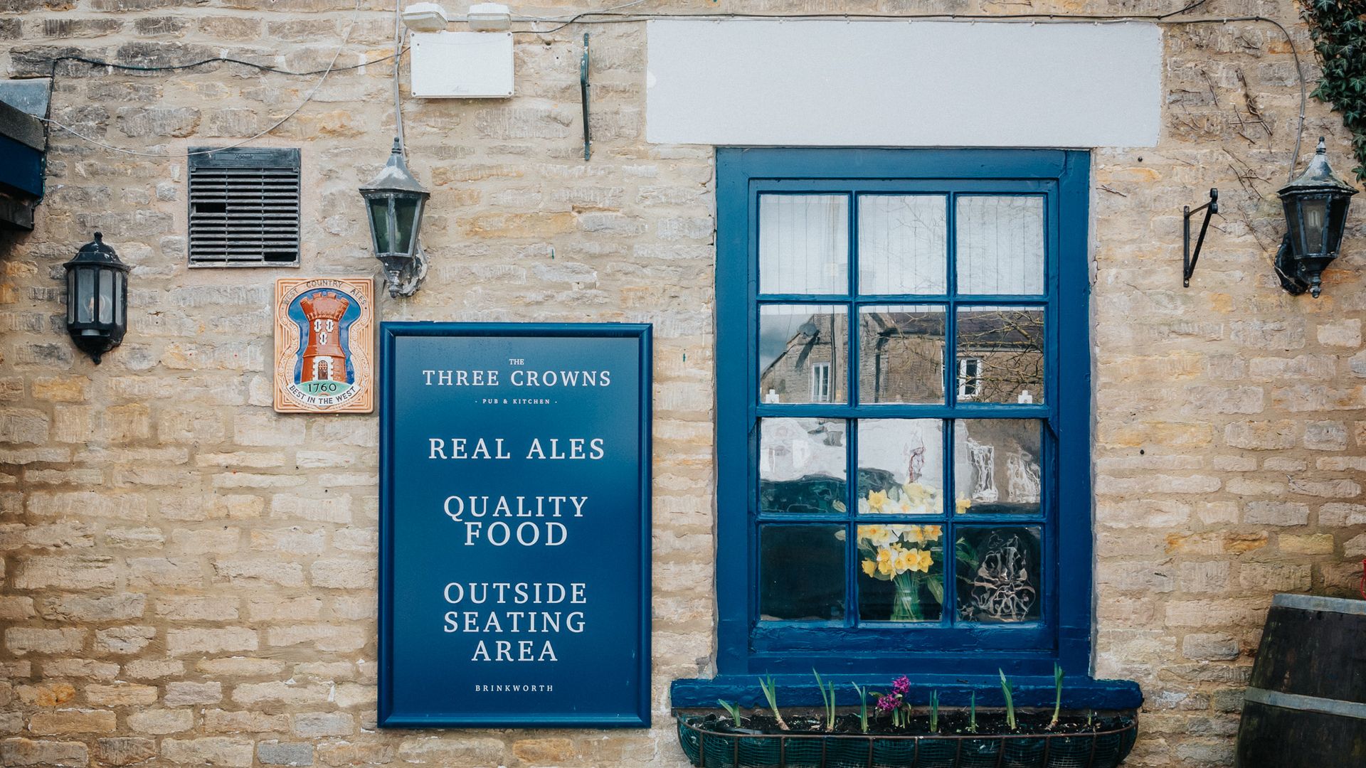 Three Crowns