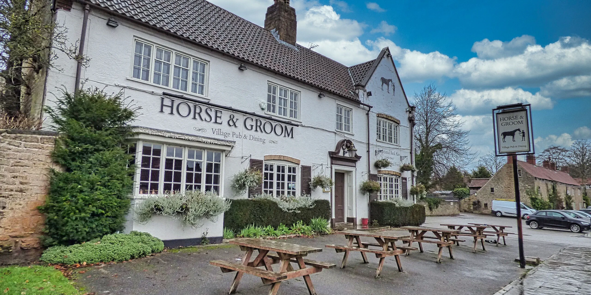 Horse & Groom