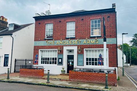 Anglesey Arms