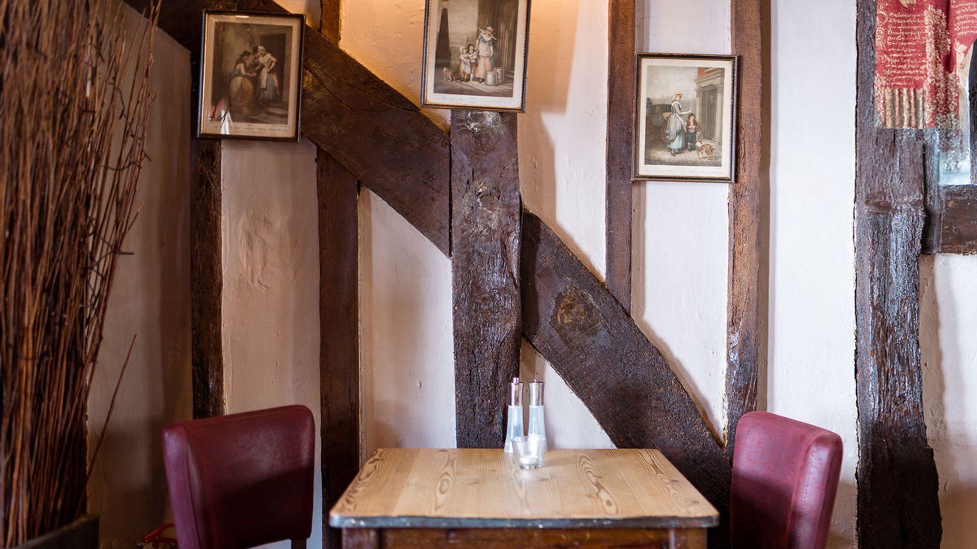 Ye Olde Yew Tree Inn