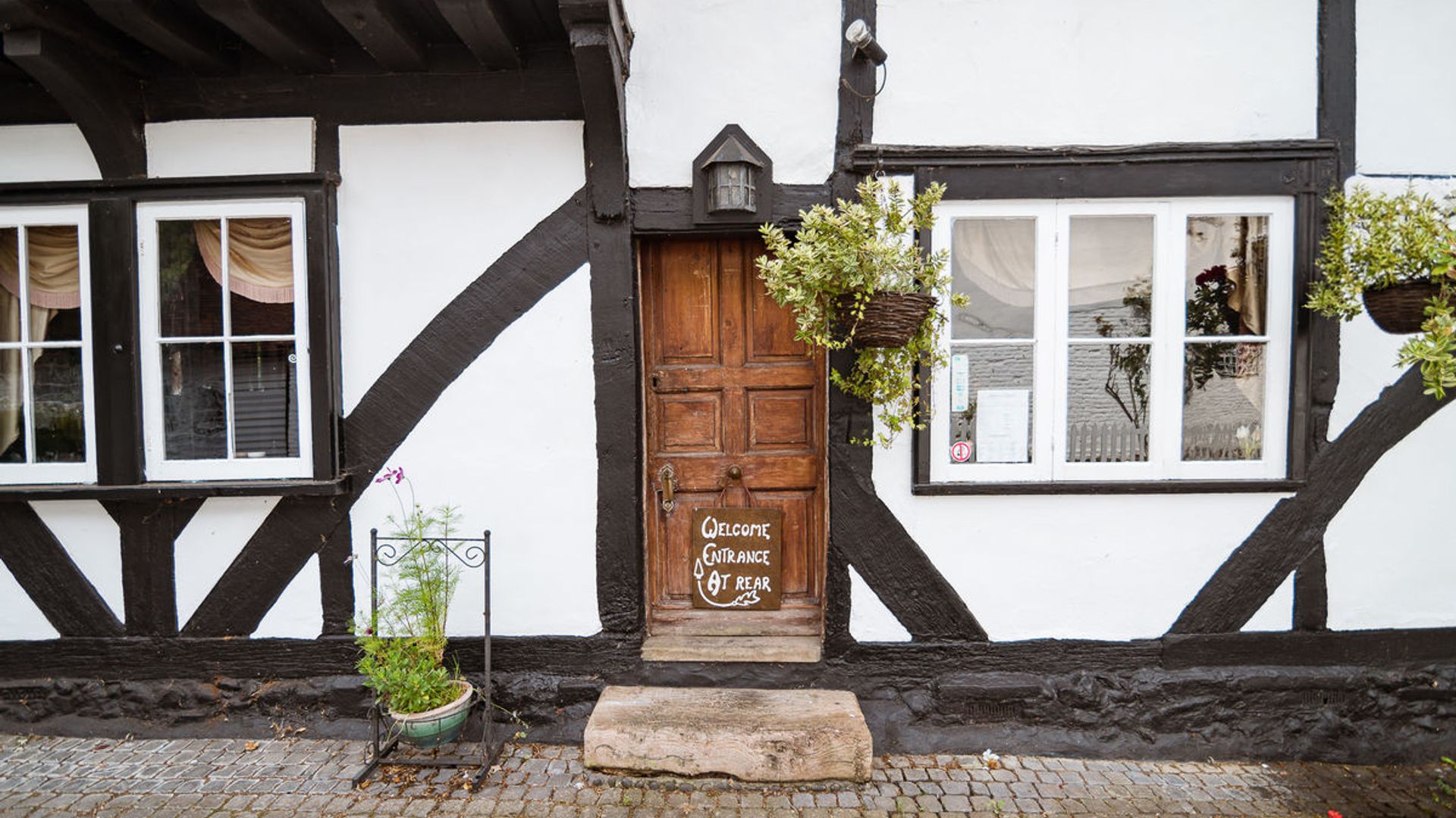 Ye Olde Yew Tree Inn