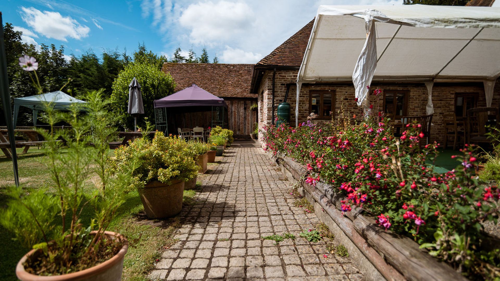 Ye Olde Yew Tree Inn