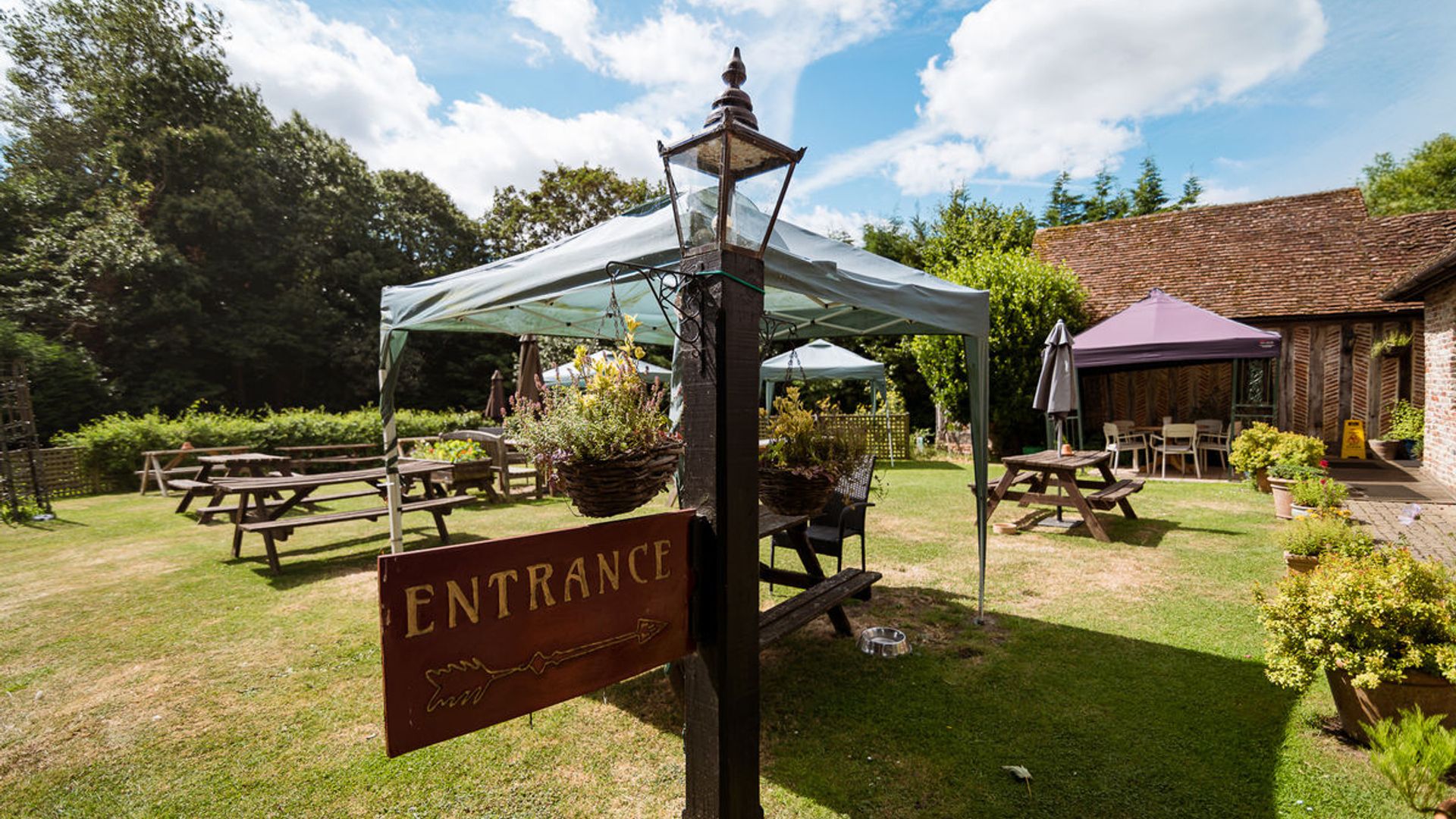 Ye Olde Yew Tree Inn