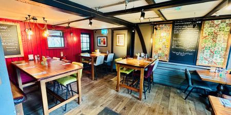 Albion Taverna